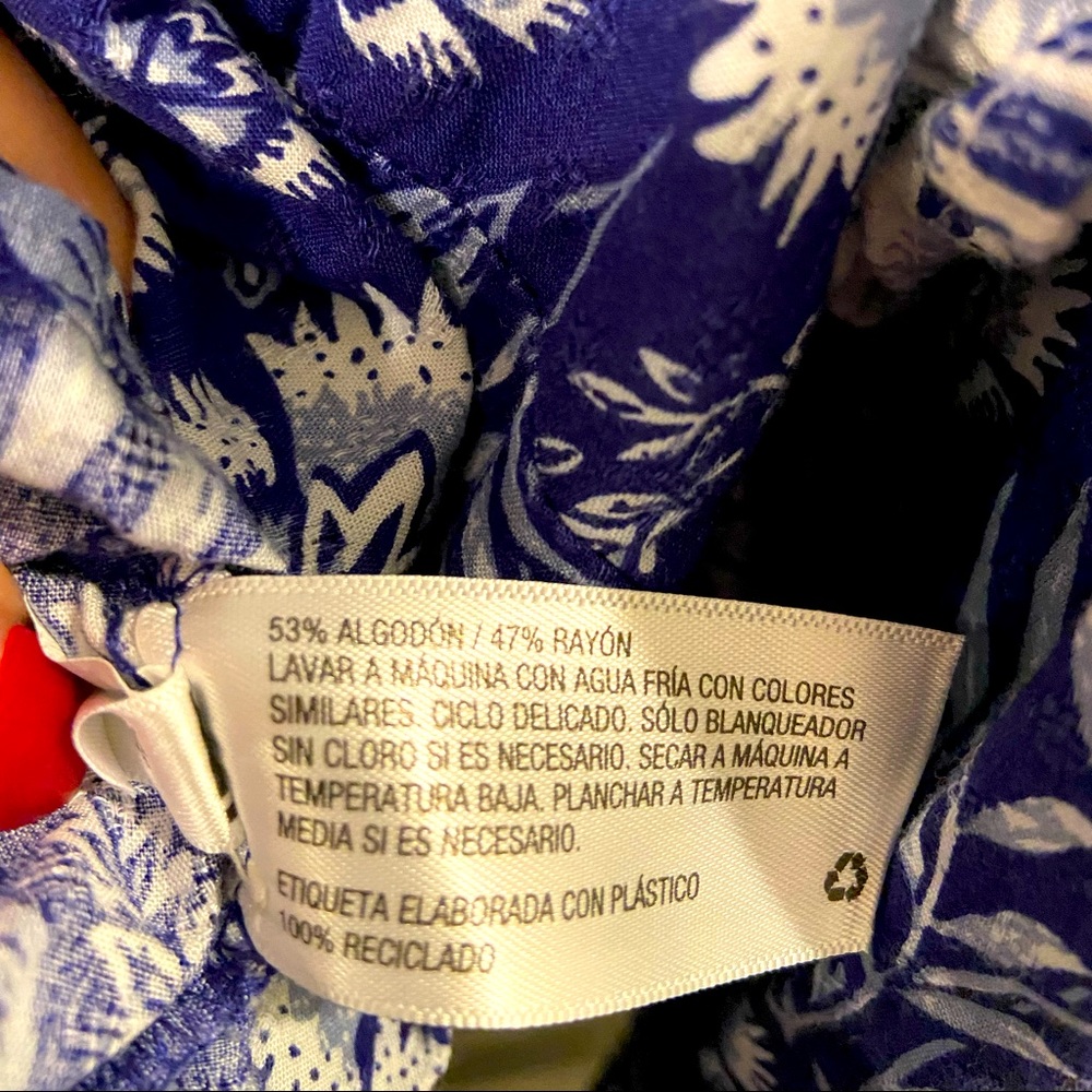 Universal Threads Floral Pattern Blouse With Ruff… - image 2